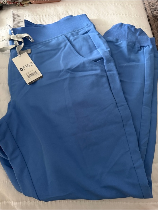 Figs Pants - Figs Men’s Light Blue Jogger-Style Scrub Pants